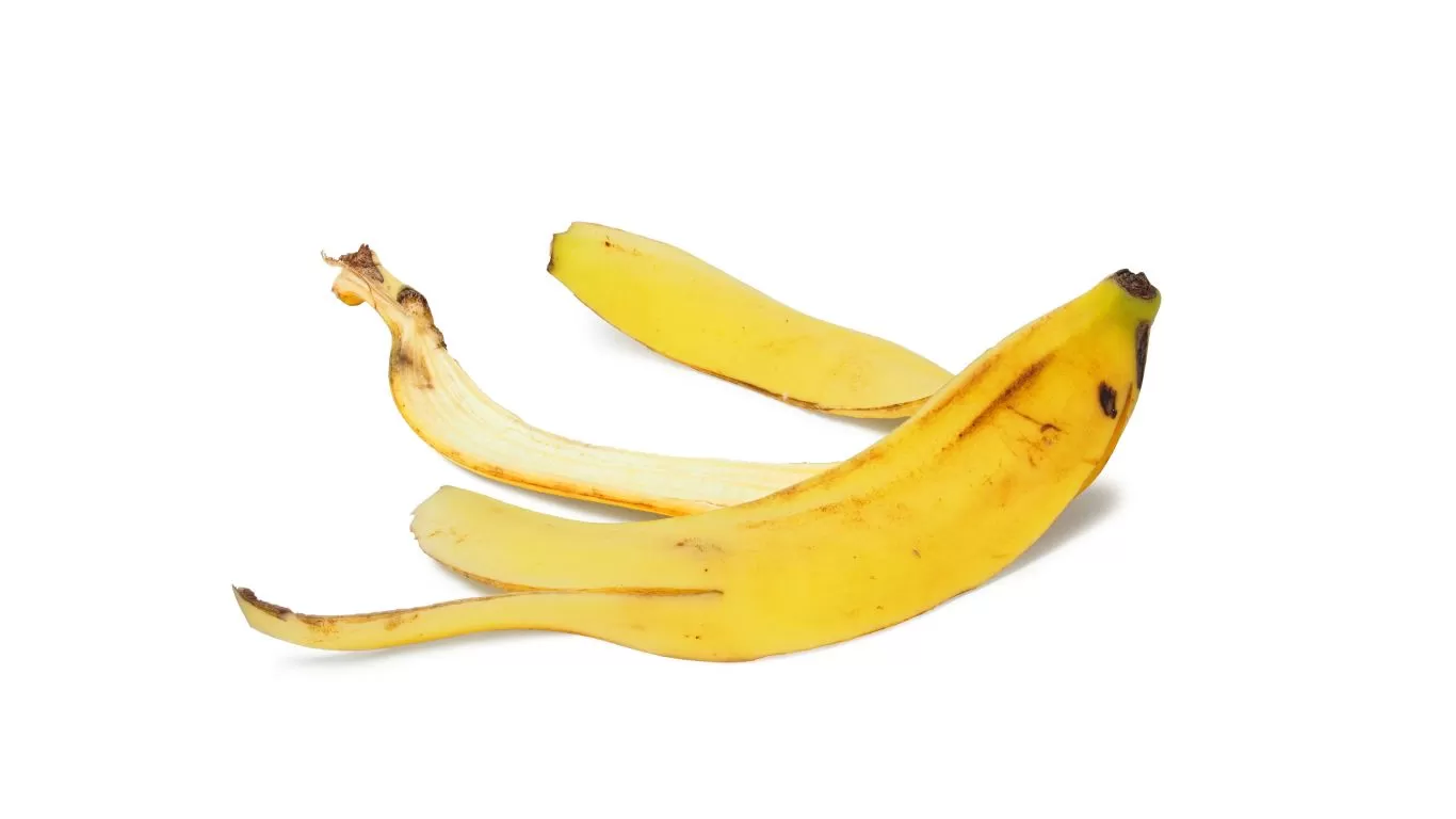 9 Benefits of Applying Banana Peel on Your Face